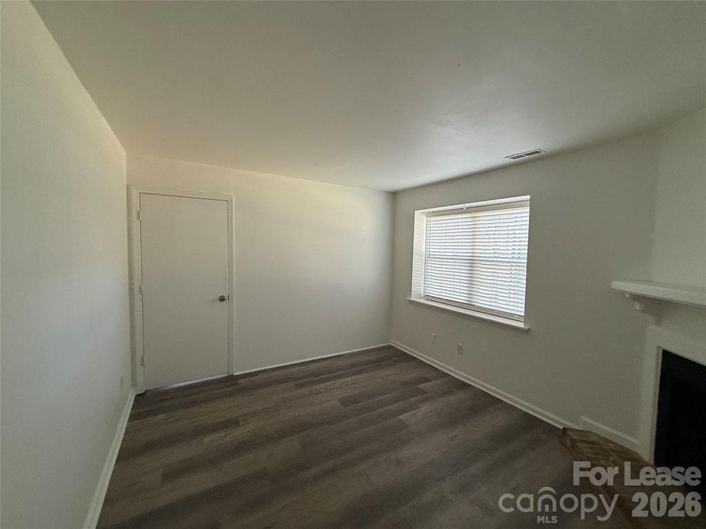 8526 Castle Pine Court - Photo 16