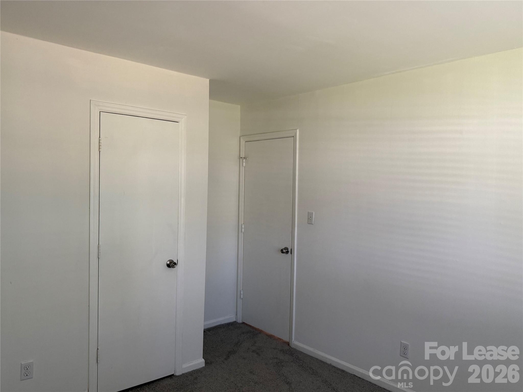 8526 Castle Pine Court - Photo 9