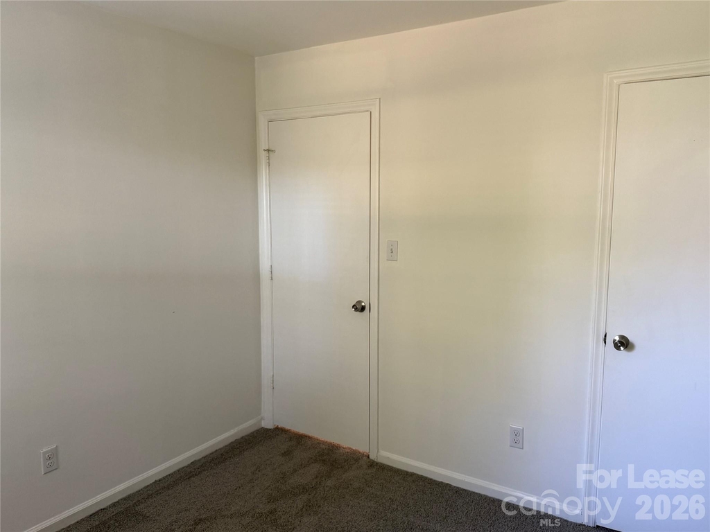 8526 Castle Pine Court - Photo 11