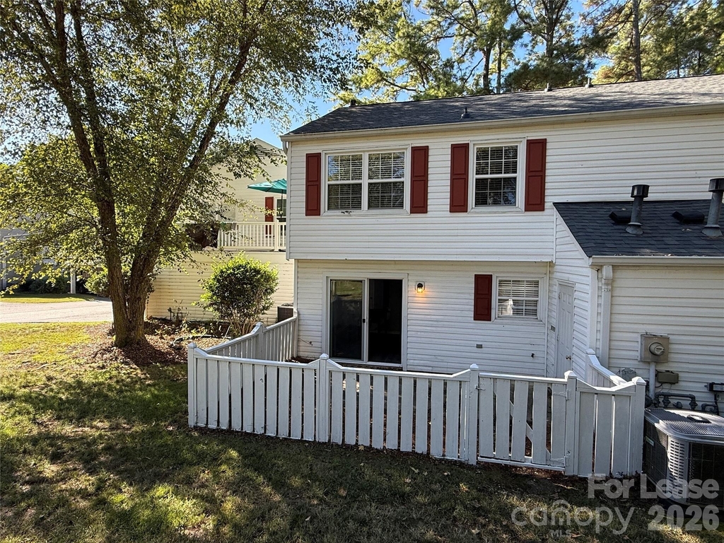 8526 Castle Pine Court - Photo 19