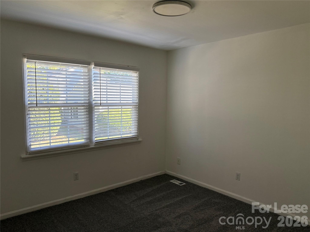 8526 Castle Pine Court - Photo 8