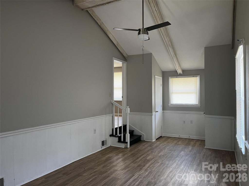 2213 Shamrock Drive - Photo 3