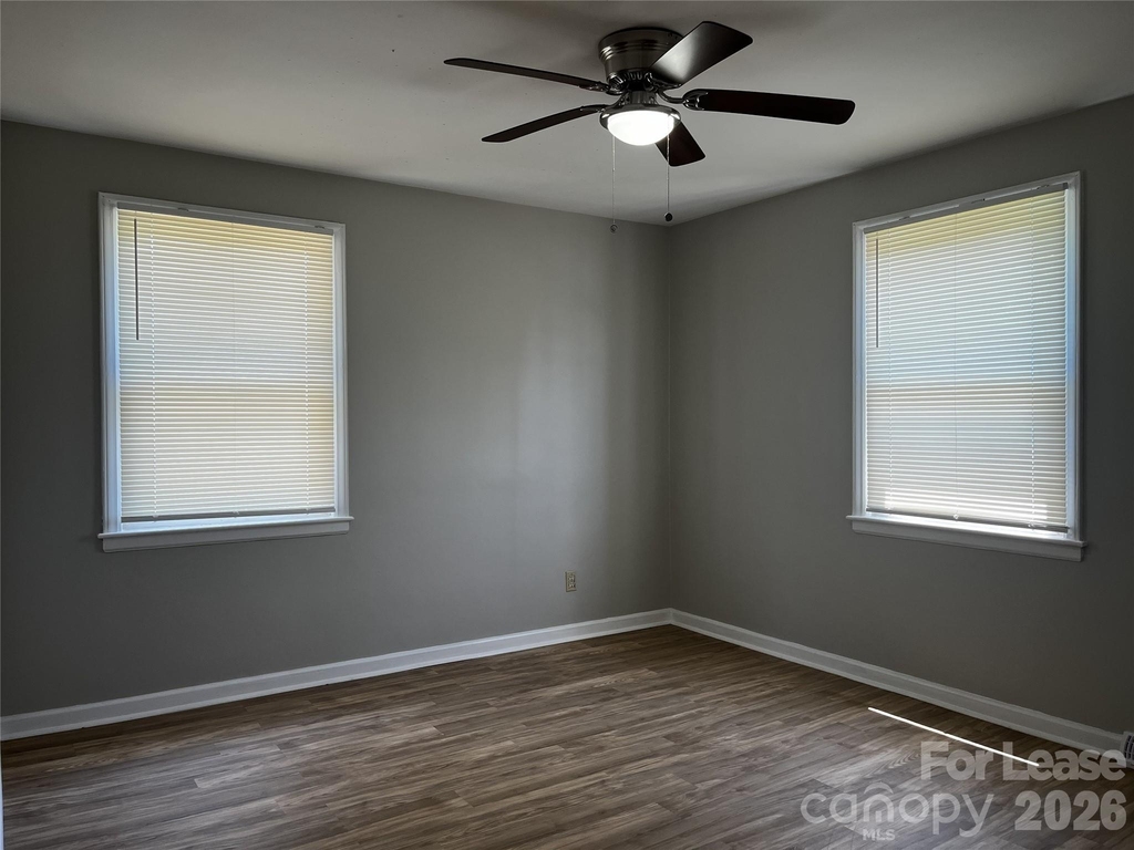 2213 Shamrock Drive - Photo 16