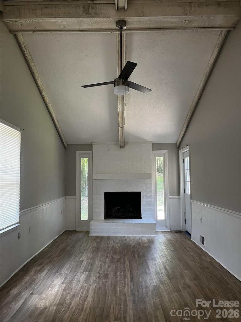 2213 Shamrock Drive - Photo 4