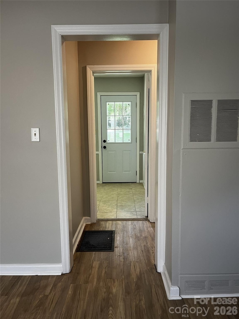 2213 Shamrock Drive - Photo 7