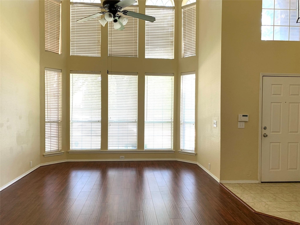 11406 Fountainbridge Drive - Photo 4