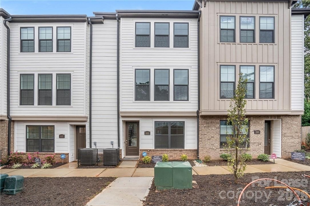 1622 Nandina Corners Alley - Photo 1
