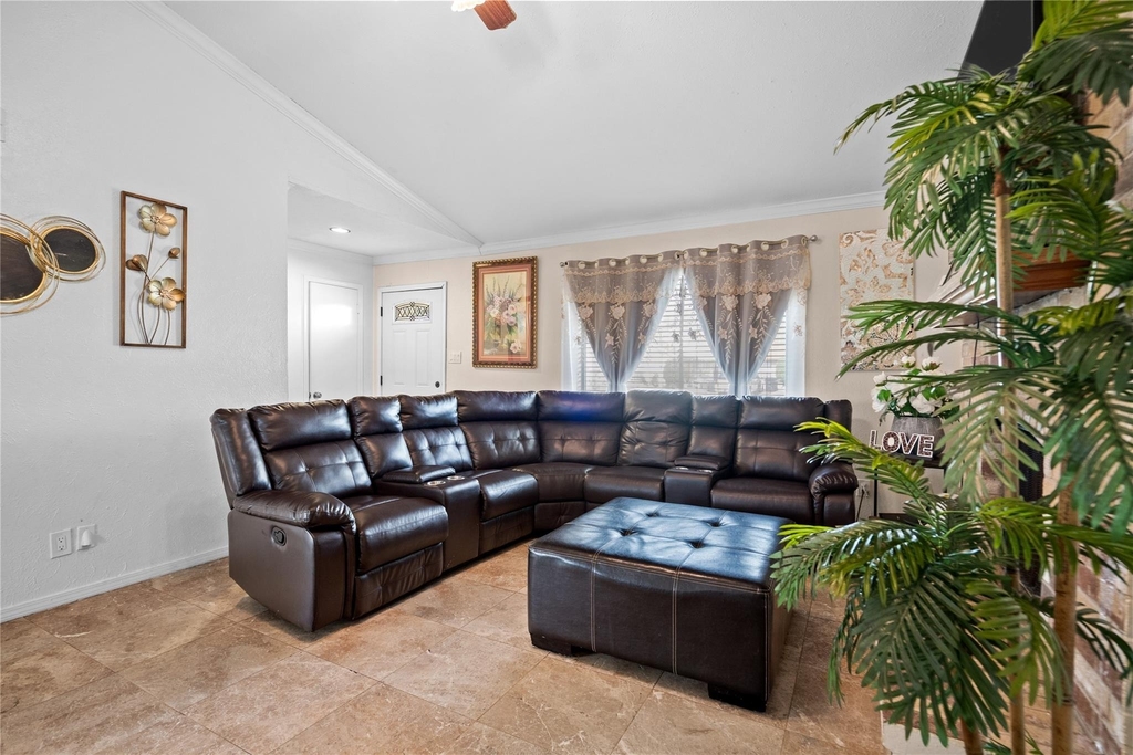 3005 Woodlark Drive - Photo 4