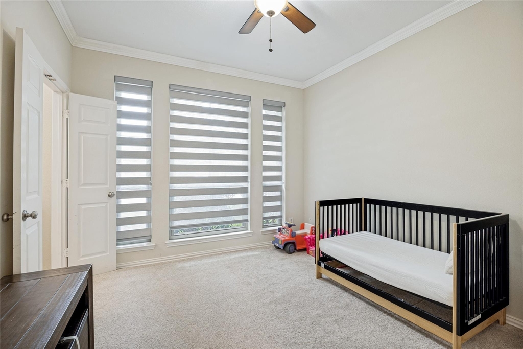 306 Tustin Court - Photo 19