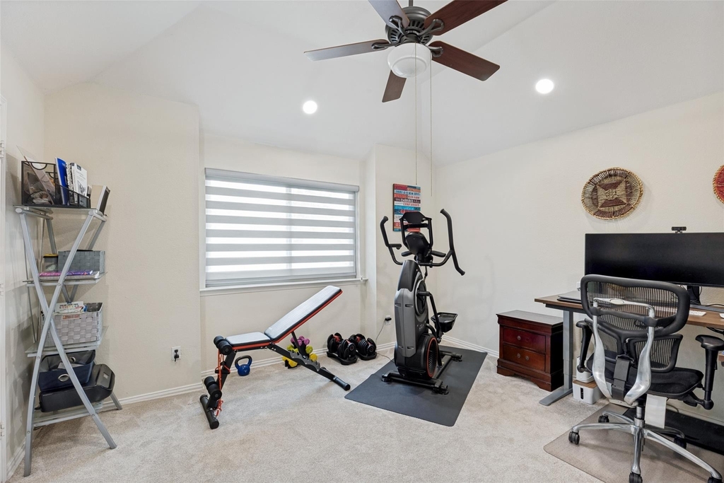 306 Tustin Court - Photo 15