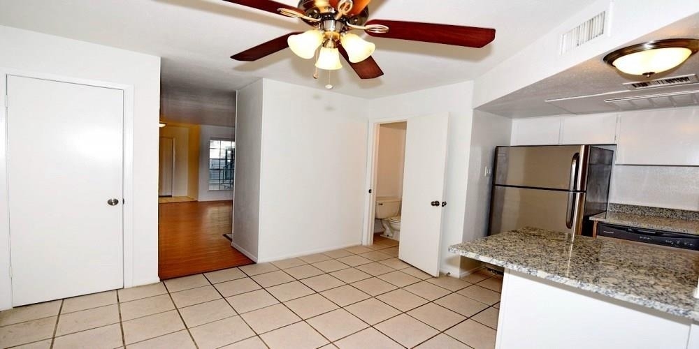 4033 Gilbert Avenue - Photo 3