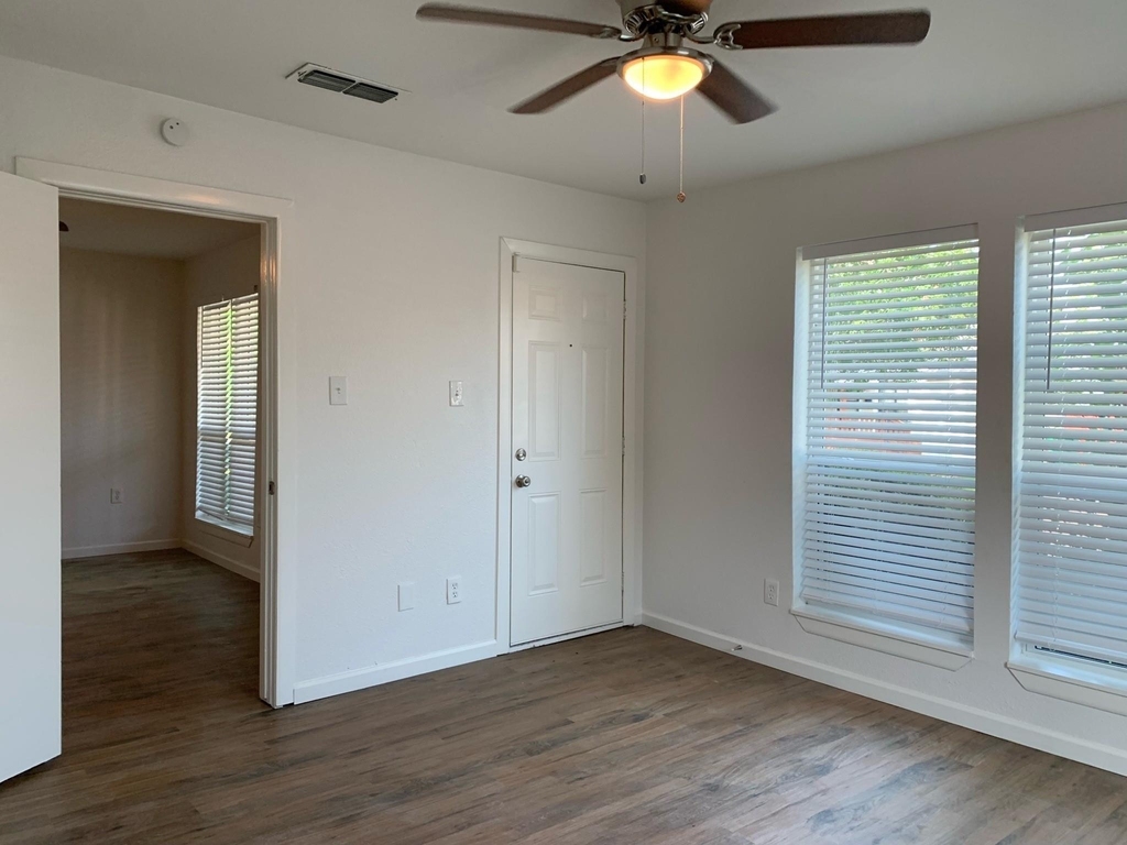 3901 Bois D Arc Street - Photo 12