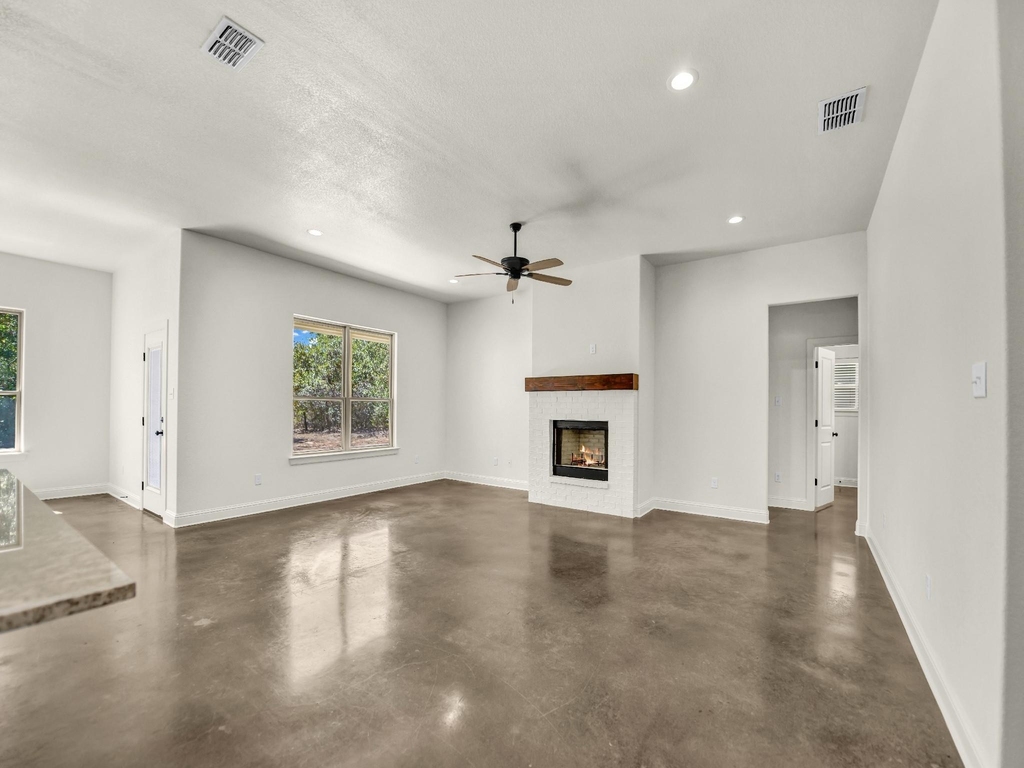 183 Graystone Drive - Photo 3
