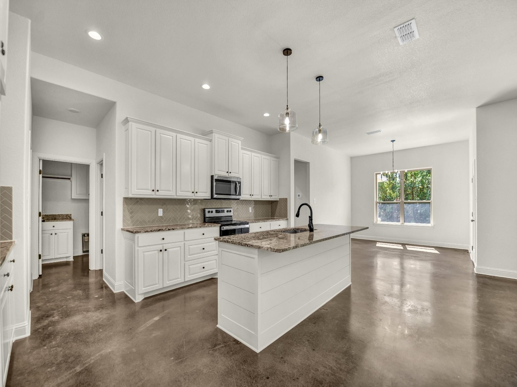 183 Graystone Drive - Photo 2