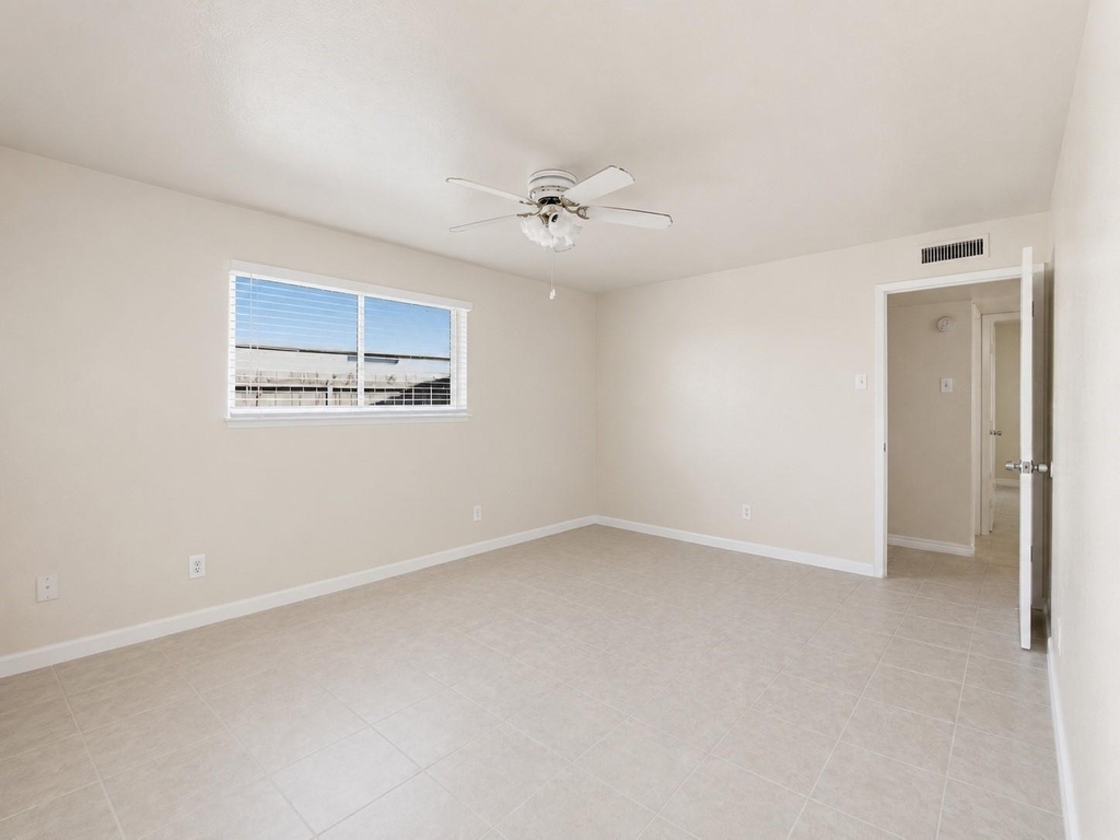 1000 Windy Meadow Drive - Photo 6