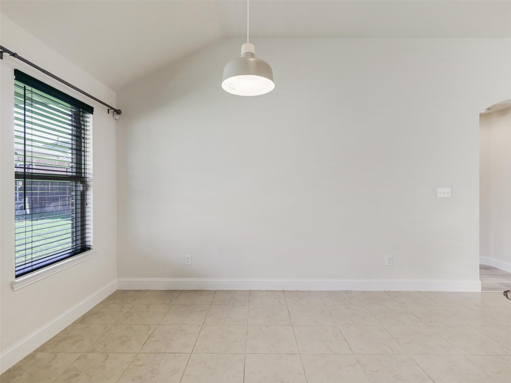 1605 Falconet Court - Photo 18