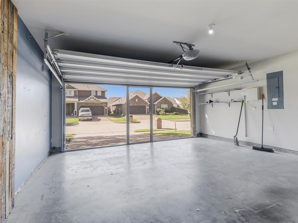 1605 Falconet Court - Photo 33