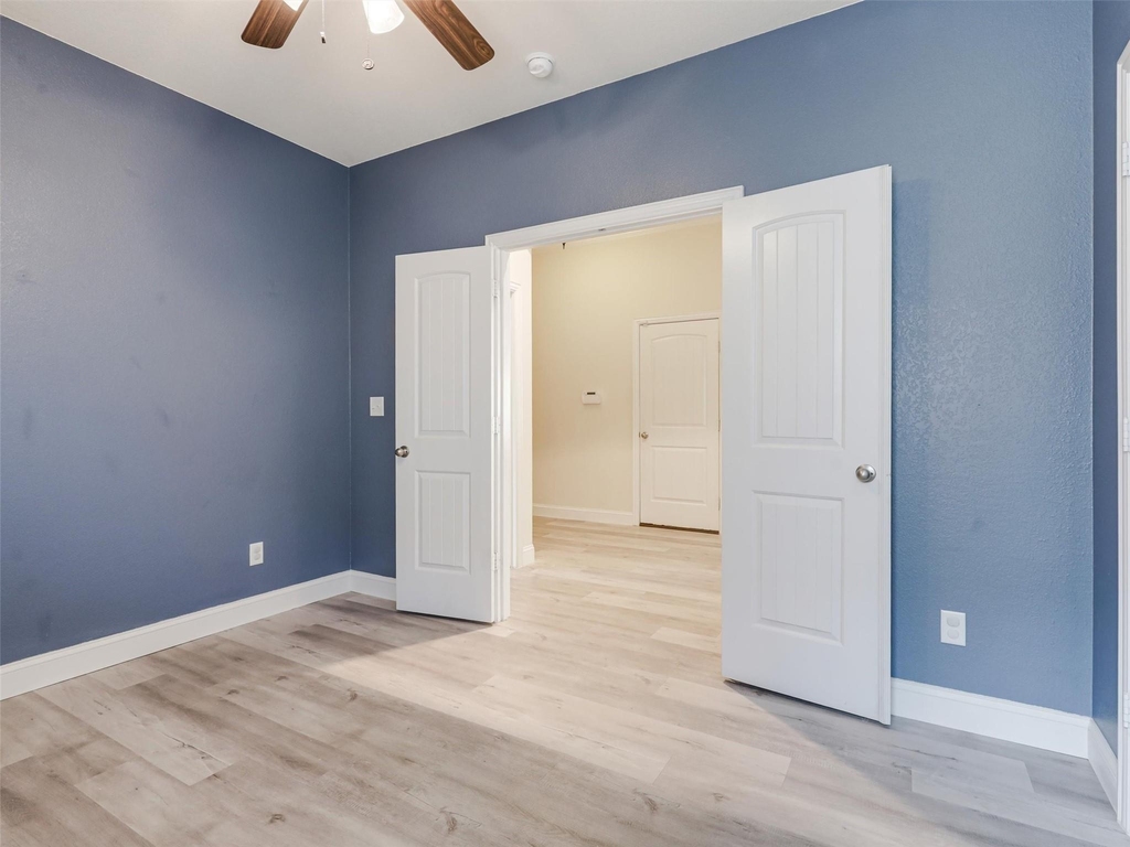 1605 Falconet Court - Photo 7
