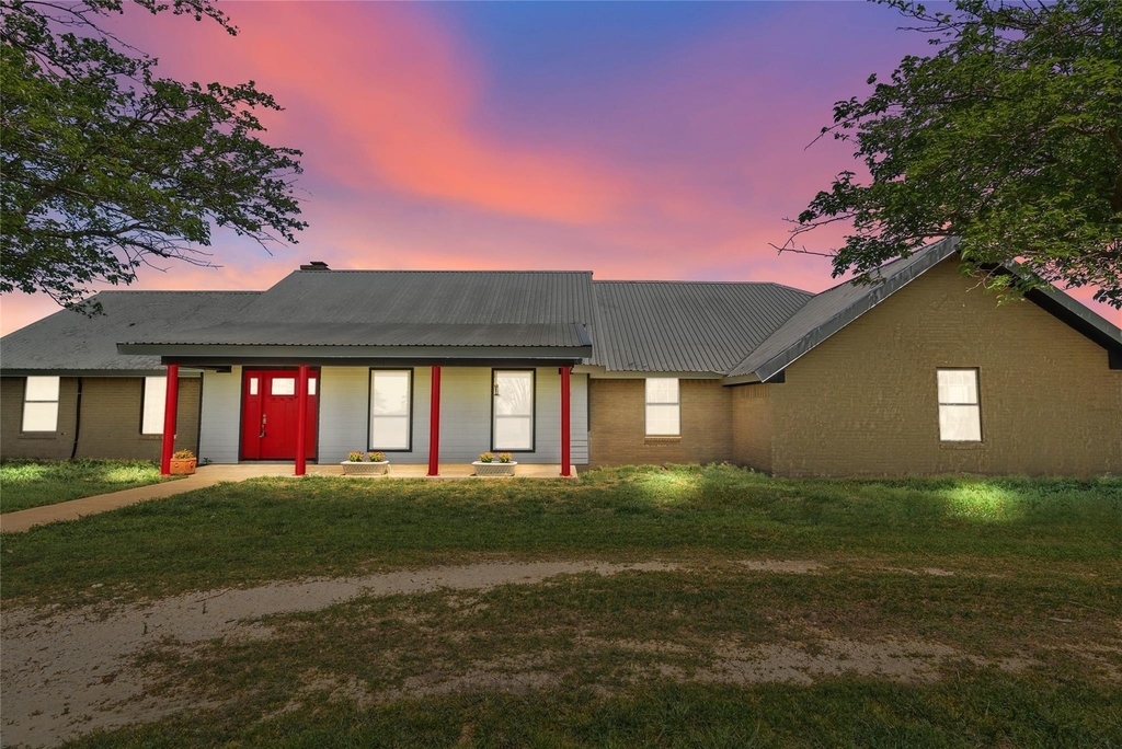 9518 County Road 913 - Photo 0