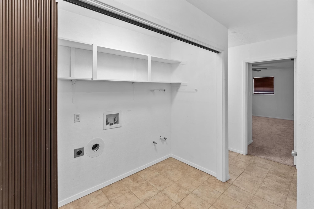 9518 County Road 913 - Photo 18