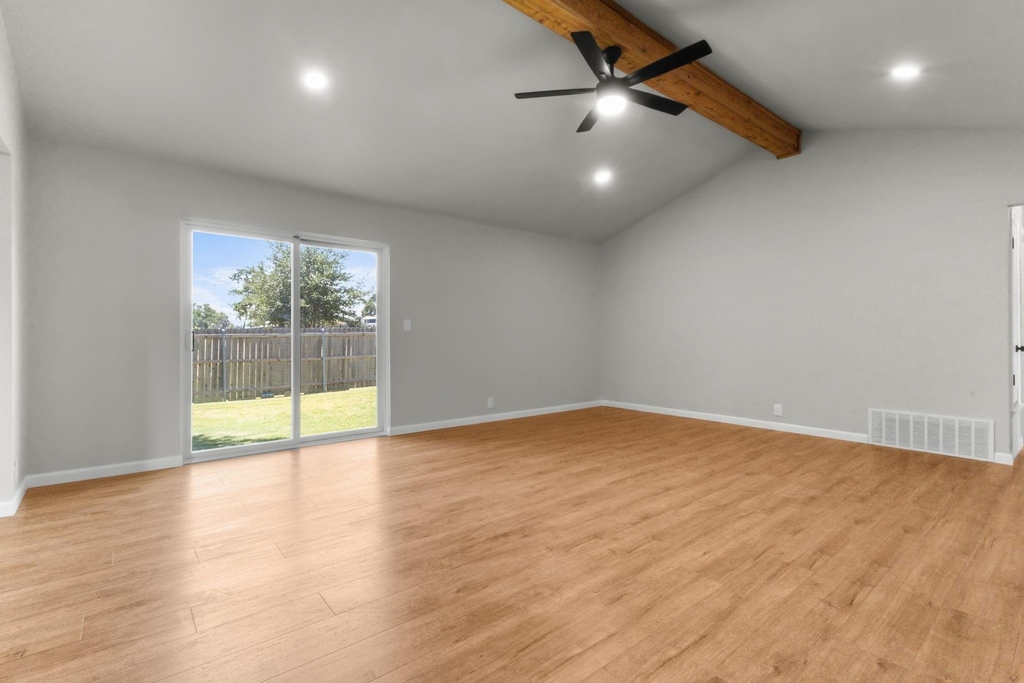 414 Hallmark Drive - Photo 6