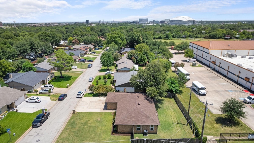 414 Hallmark Drive - Photo 37