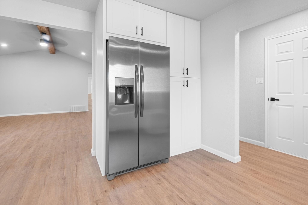 414 Hallmark Drive - Photo 13