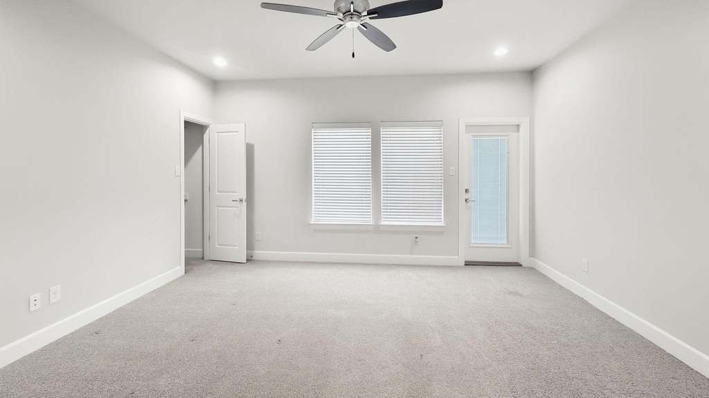 5713 Woodlands Drive - Photo 5