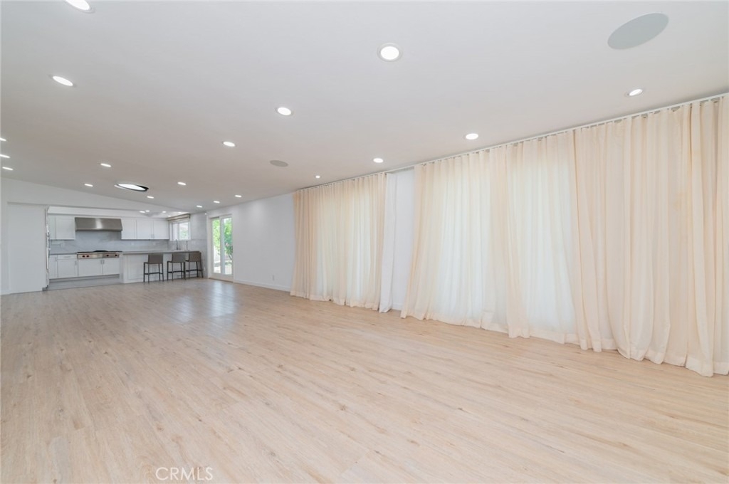 27106 Mesaba Drive - Photo 7