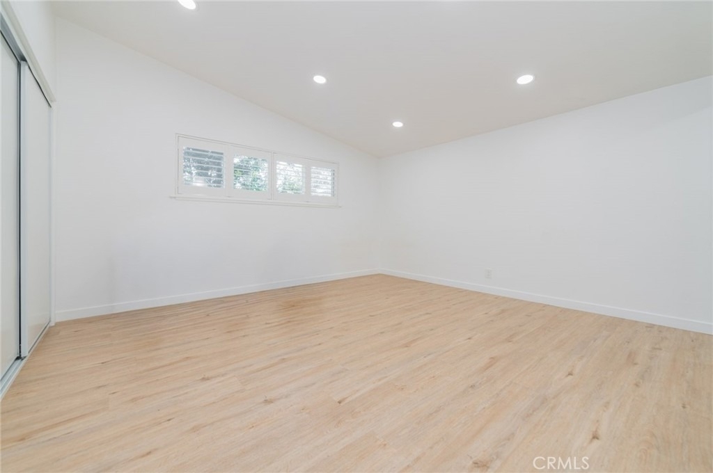 27106 Mesaba Drive - Photo 18