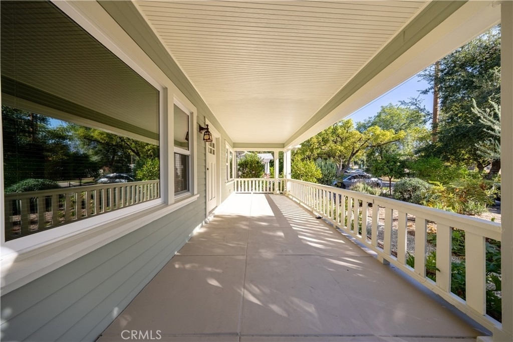 135 N San Marino Avenue - Photo 16