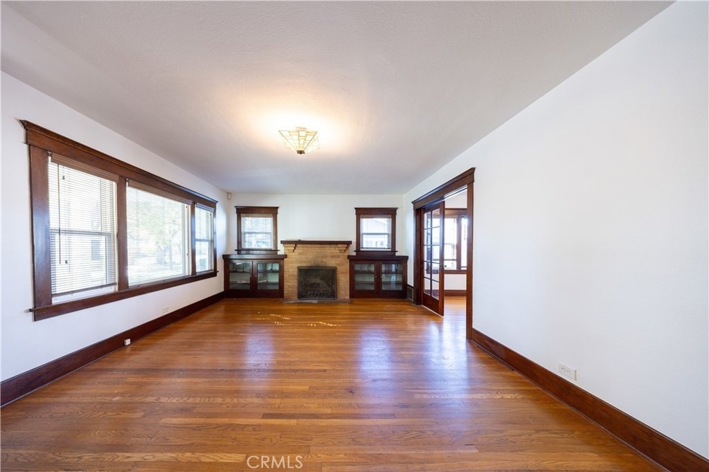 135 N San Marino Avenue - Photo 4
