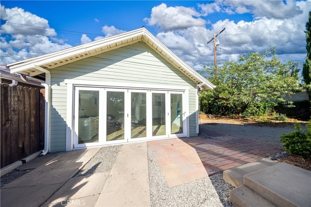 135 N San Marino Avenue - Photo 18