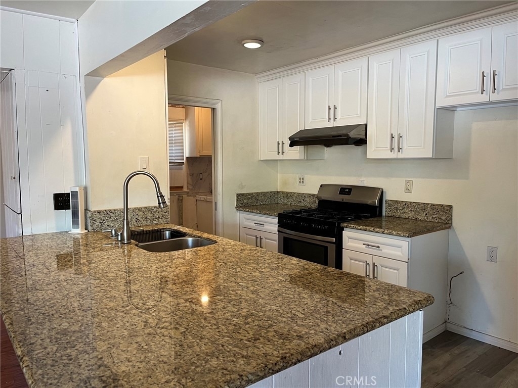 11814 Newgate - Photo 1
