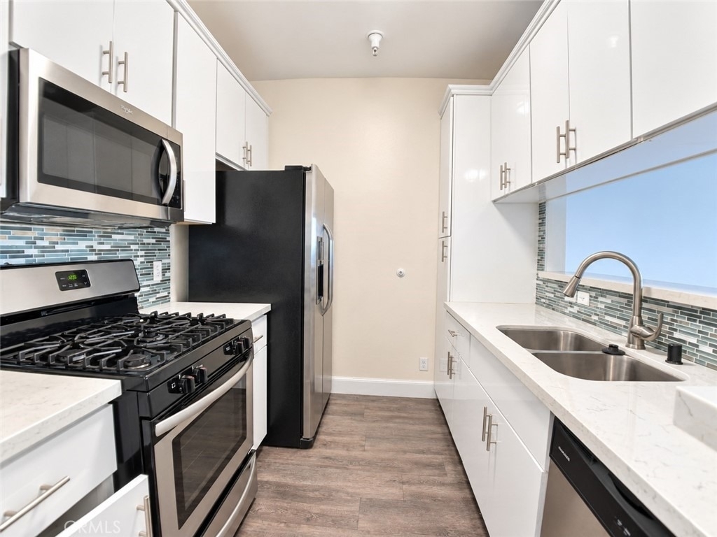 11657 Oxnard Street - Photo 11