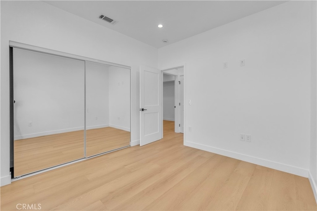 4698 Kraft Avenue - Photo 15