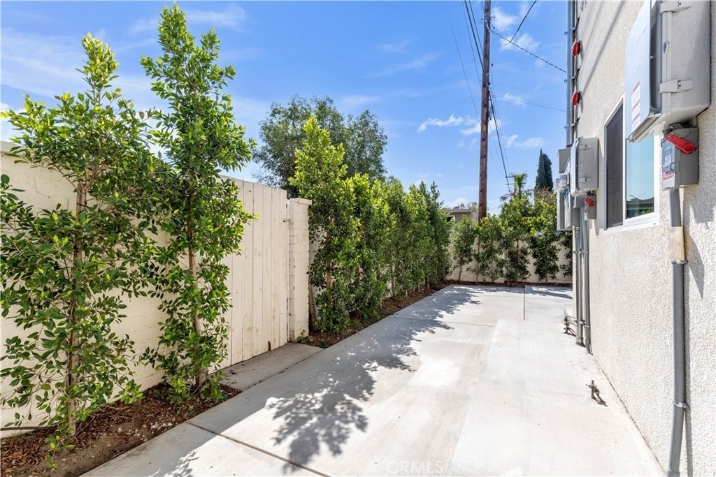 4700 Kraft Avenue - Photo 20