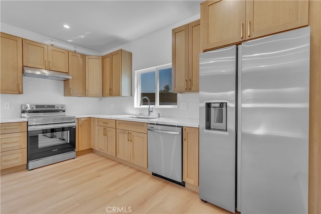 4700 Kraft Avenue - Photo 7
