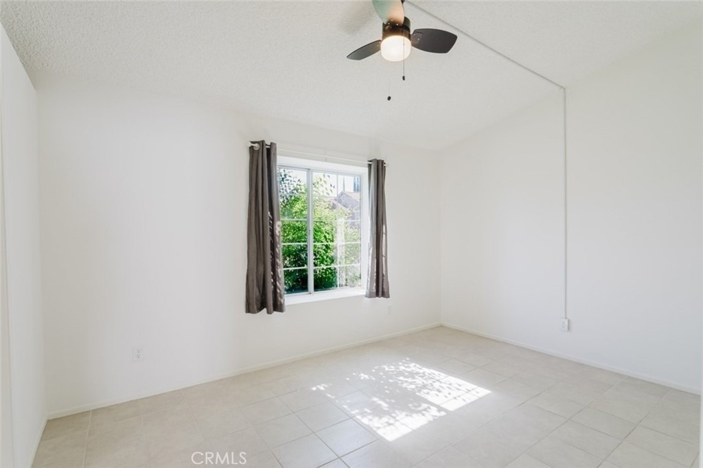 203 Linda Court - Photo 21