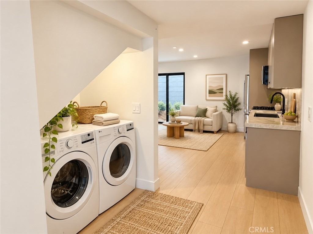 12818 1/2 Bloomfield Street - Photo 7