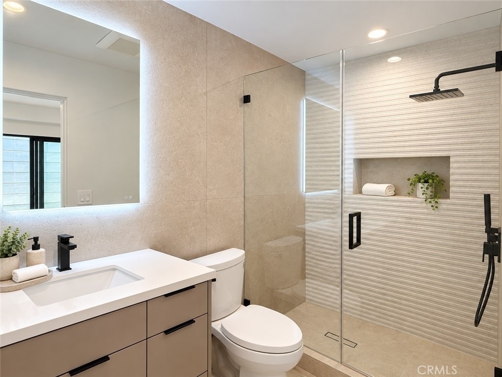 12818 1/2 Bloomfield Street - Photo 5