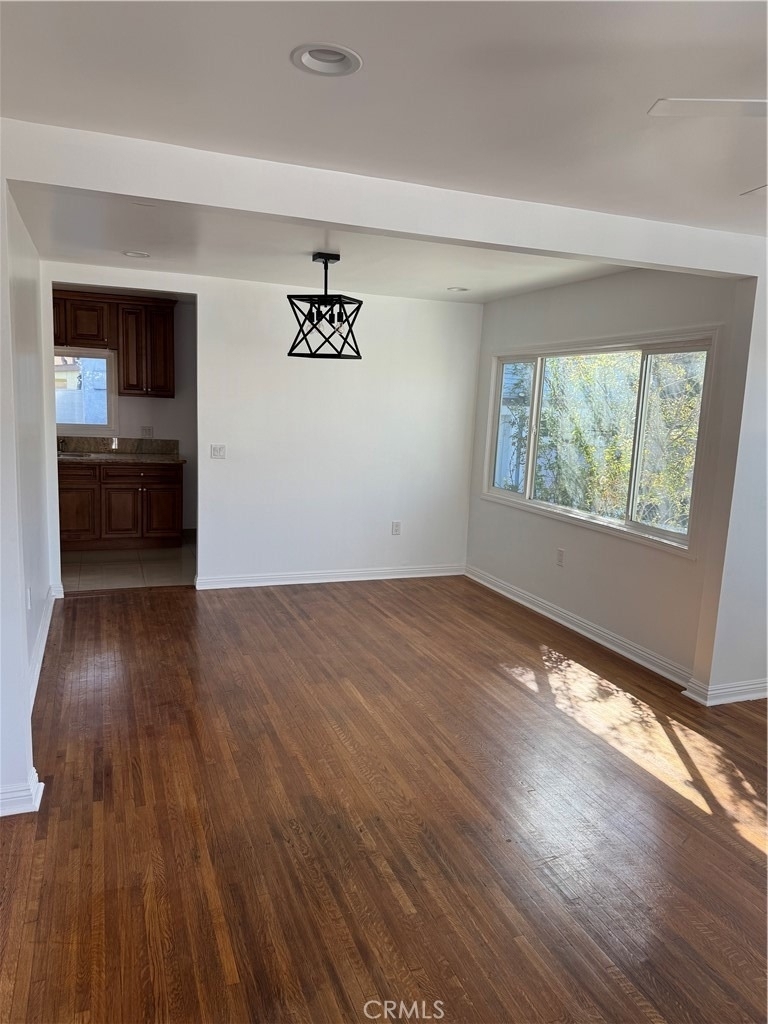 2810 8th Ave - Photo 5