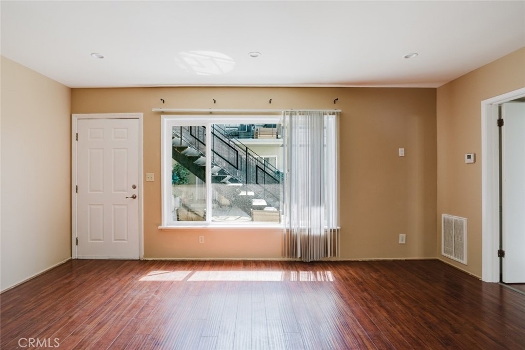 3131 Perlita - Photo 8