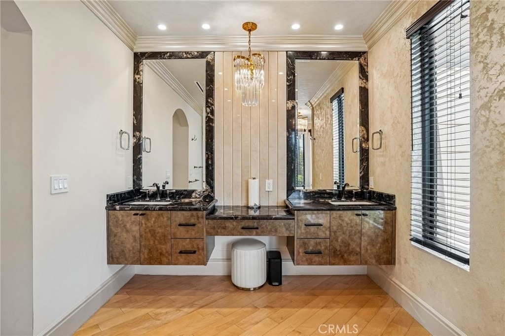 5513 Murietta Avenue - Photo 44