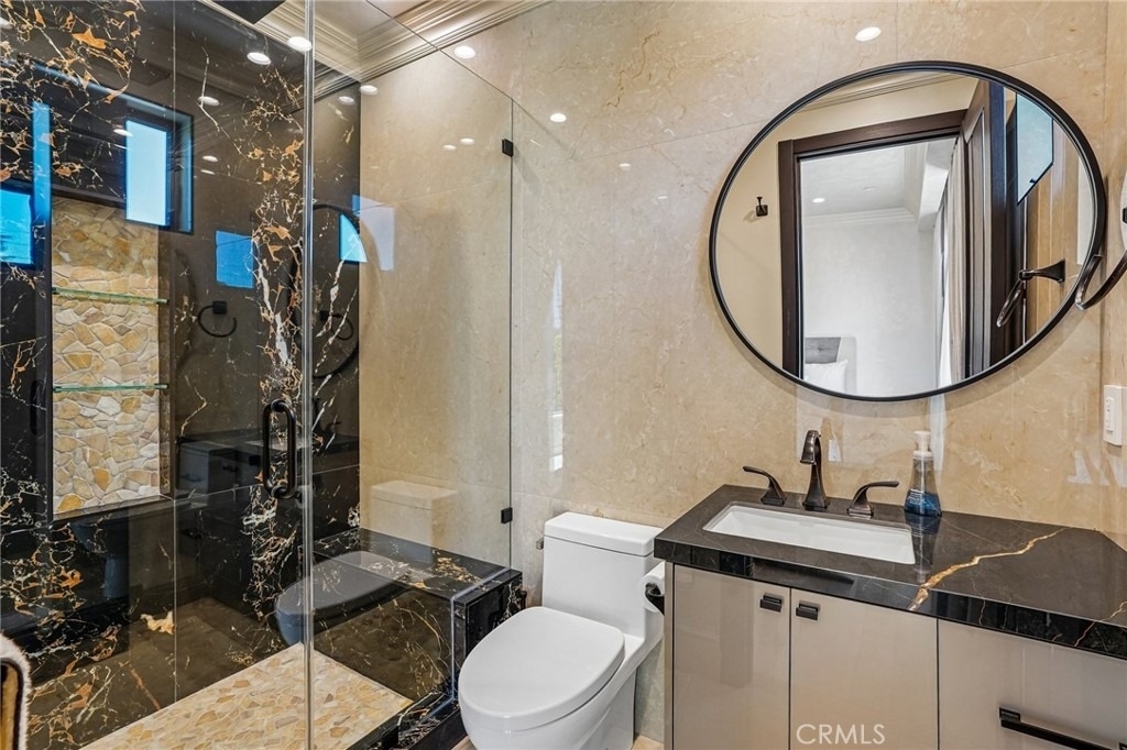 5513 Murietta Avenue - Photo 49