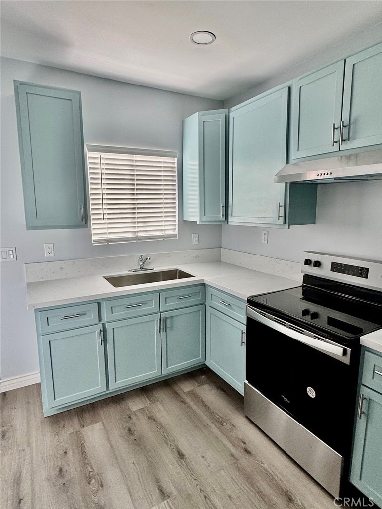 10133 Kester Avenue - Photo 17