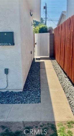 10133 Kester Avenue - Photo 12