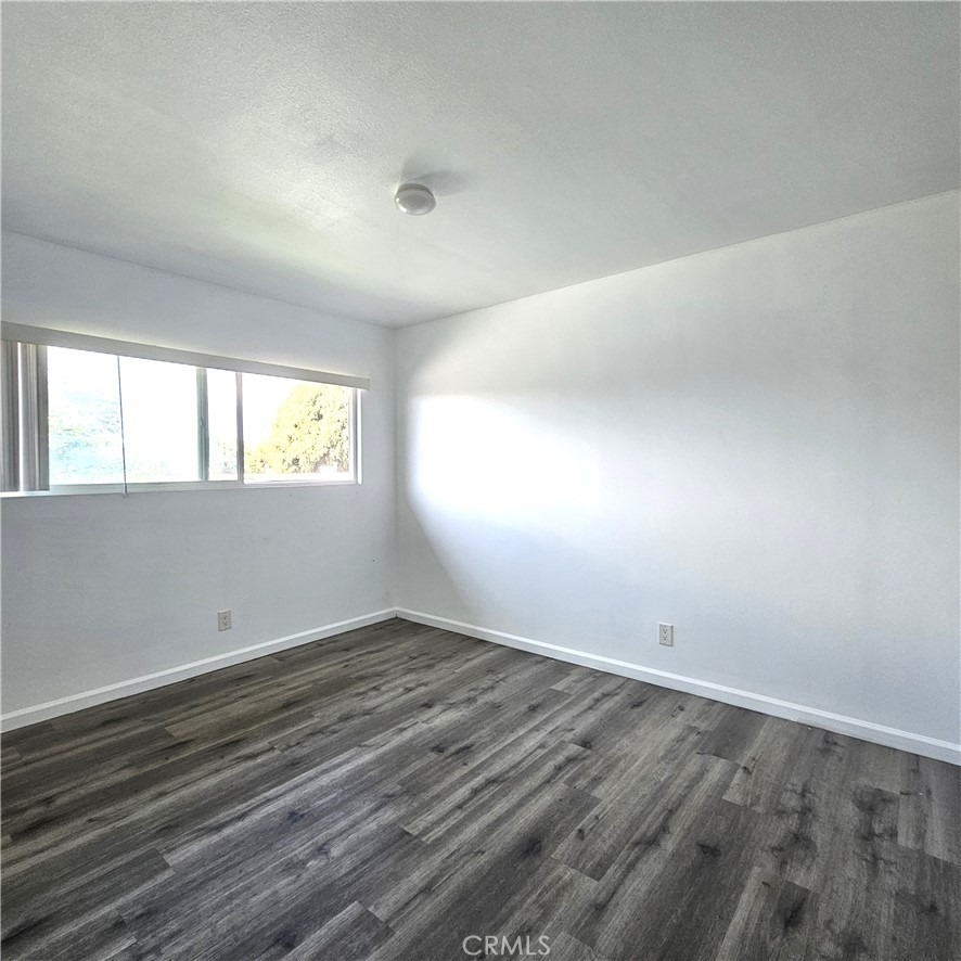 320 E Hullett - Photo 11