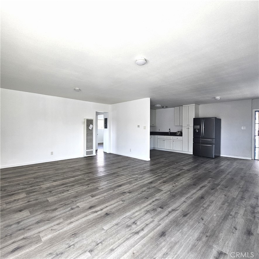 320 E Hullett - Photo 6