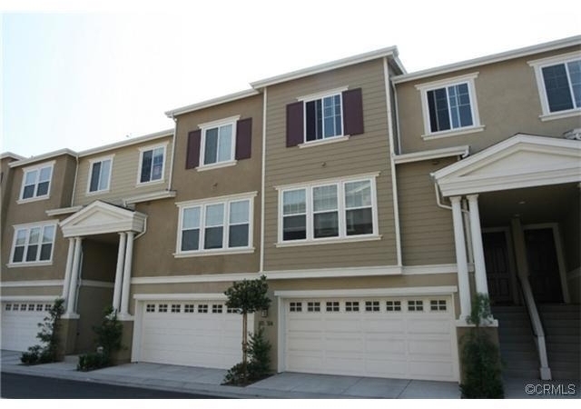 1800 Oak Street - Photo 0